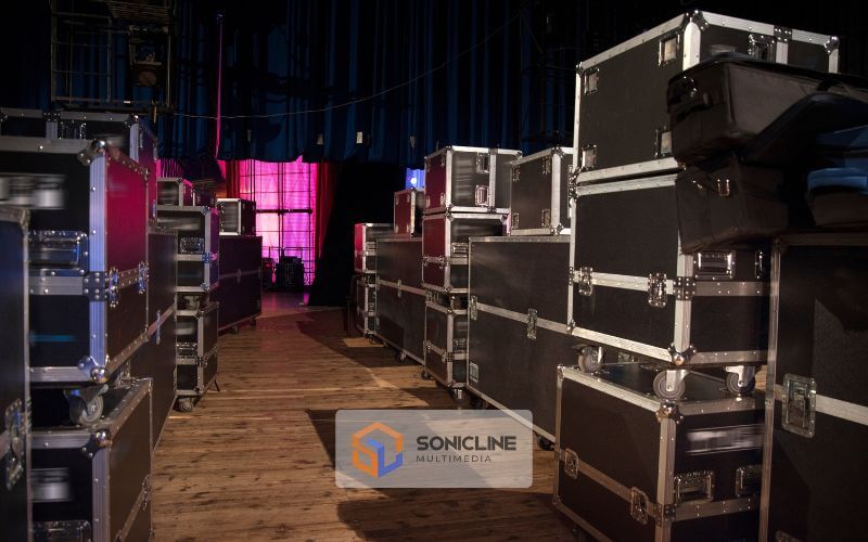 Cari tips sewa sound system untuk konser skala kecil? Temukan panduan lengkap memilih audio berkualitas agar acara sukses dan hemat biaya!